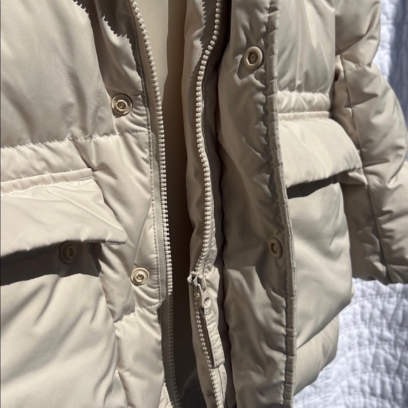 Uniqlo Kids Down Puffer Jacket - Picture 6 of 8